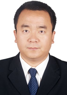院长助理李霓