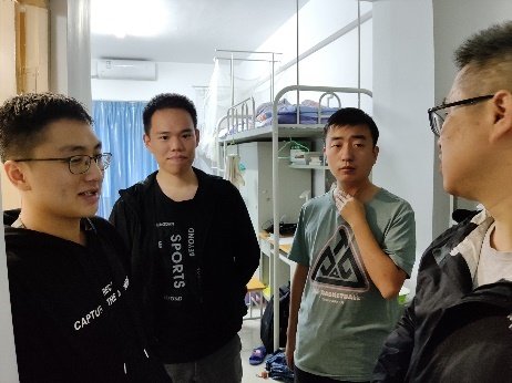 认真履行班主任工作职责