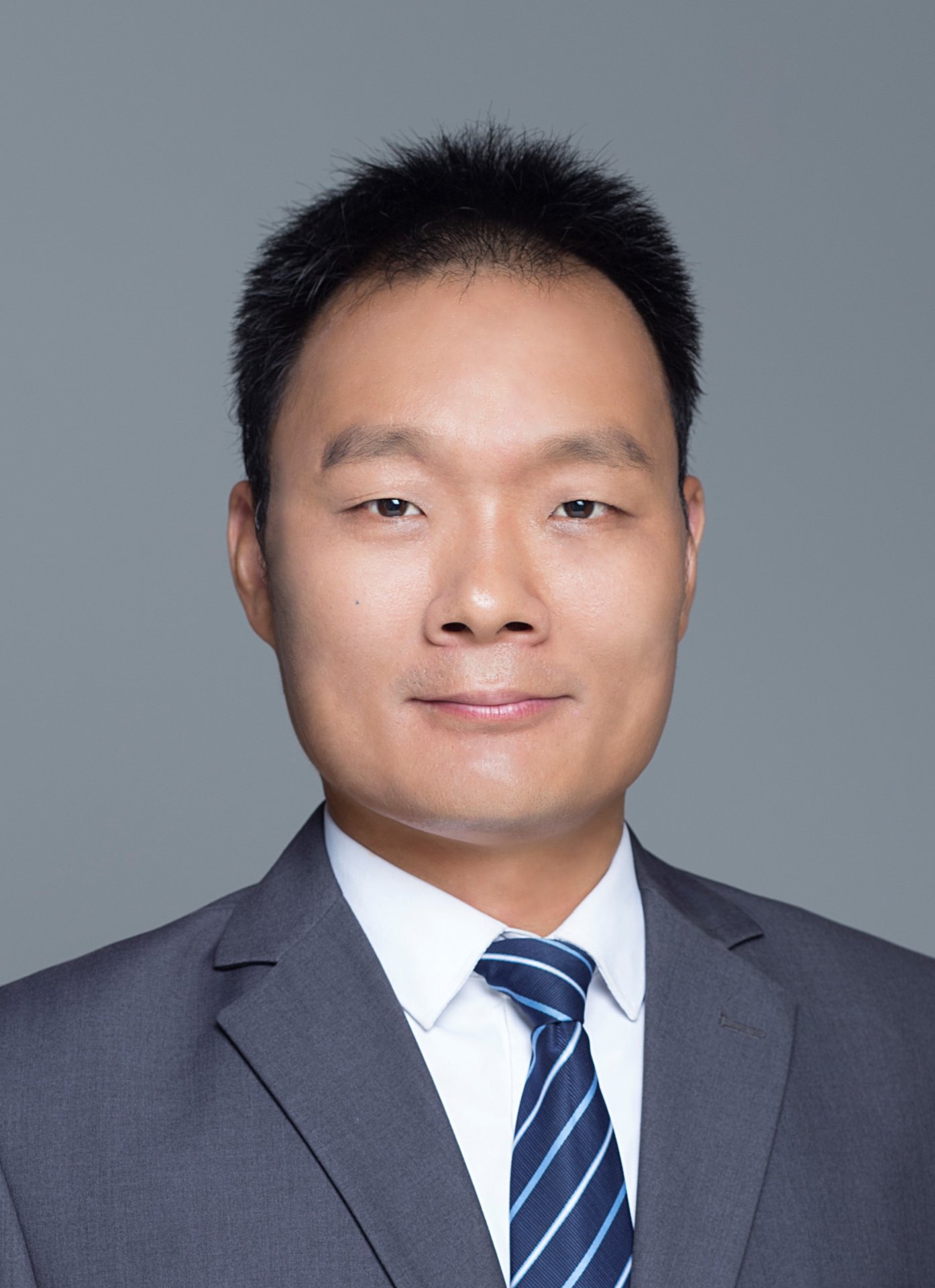 2026级本科生辅导员李逢源以及各班
