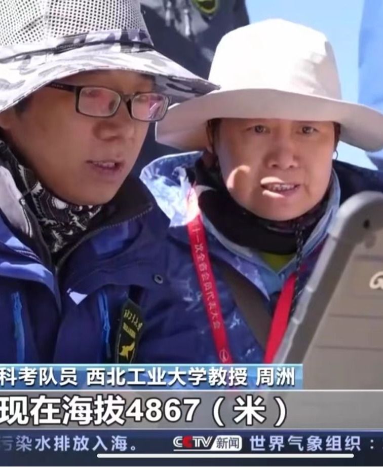 2026级本科生辅导员李逢源以及各班