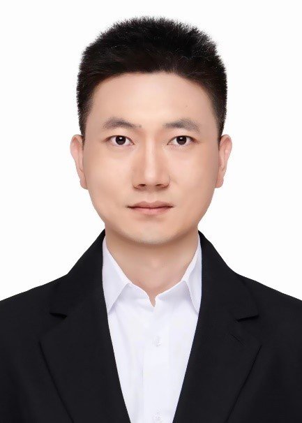 2026级本科生辅导员李逢源以及各班